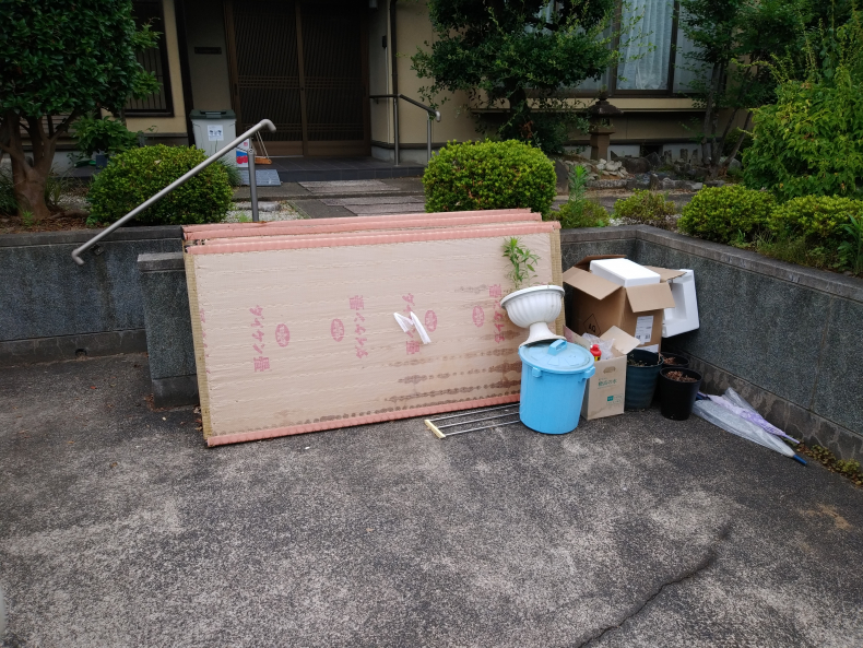 鳥取市の粗大ゴミ回収の作業前